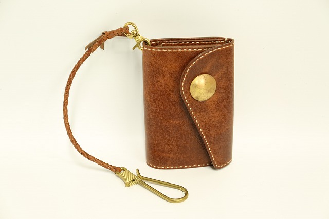 イタリアンタンニン鞣しラクダ革使用 セミロングウォレット（二つ折り財布） ウォレットロープ付き