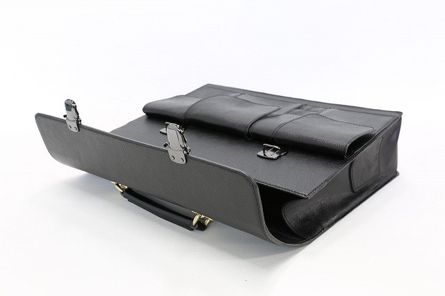 イタリアンタンニン鞣しトスカーナレザー使用ビジネスバッグ フルオーダー（ダレスバッグ 鞄 オーダーメイド 財布）