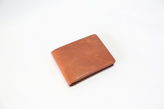 イタリアンタンニン鞣しラクダ革 ハーフウォレット（二つ折り財布）特注カスタムオーダー