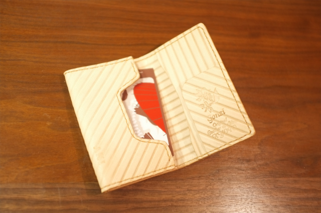 山羊革製の名刺入れ カードケース