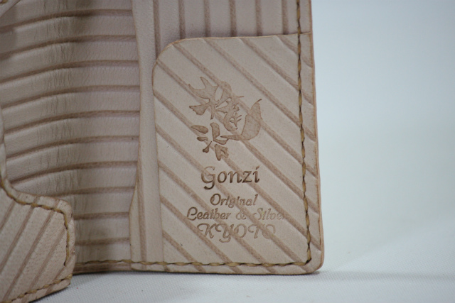 山羊革製の名刺入れ カードケース