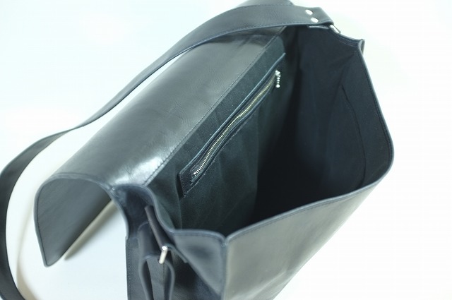 イタリアンタンニン鞣しラクダ革 使用 ショルダーバッグ （肩掛け鞄）特注フルオーダーメイド