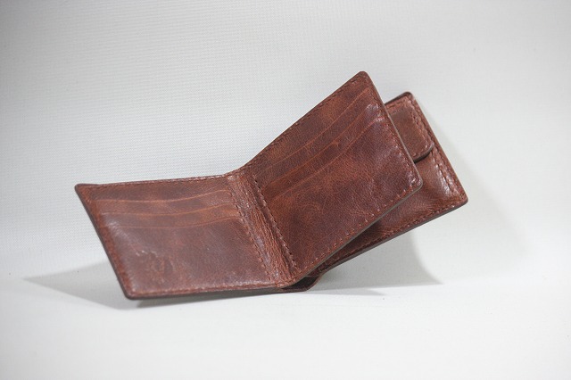 イタリアンタンニン鞣しラクダ革 使用 ハーフウォレット（二つ折り財布） カードプラス 特注カスタムオーダーメイド
