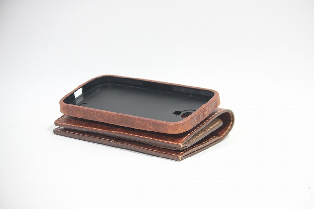 イタリアンタンニン鞣しラクダ革 使用 二つ折り財布＆スマホケース一体型 特注フルオーダーメイド