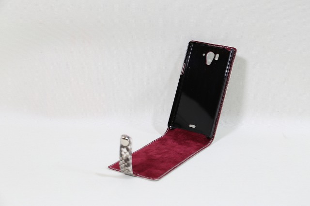 ダイヤモンドパイソン(ヘビ革)使用 スマートフォン（iPhone）カバー 特注オーダーメイド