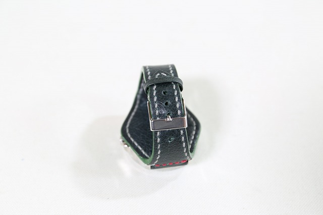 イタリアンタンニン鞣しラクダ革使用腕時計ベルトを特注オーダーメイド