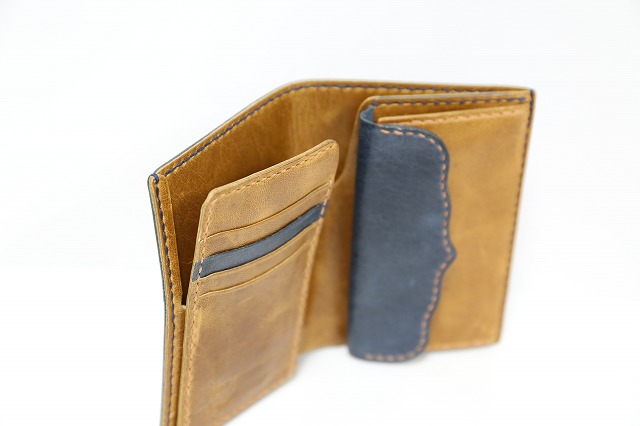 イタリアンタンニン鞣しラクダ革使用 セミロングウォレット （二つ折り財布）特注カスタムオーダーメイド